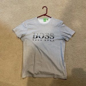 Hugo boss t shirt never worn